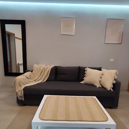 Cozy Apartment In The Heart Of Мадрид Екстериор снимка