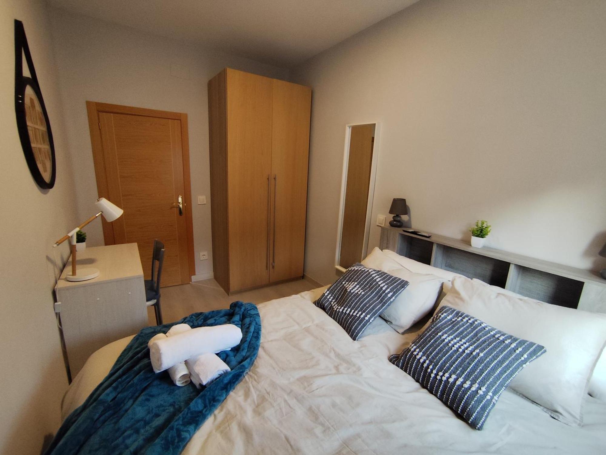 Cozy Apartment In The Heart Of Мадрид Екстериор снимка
